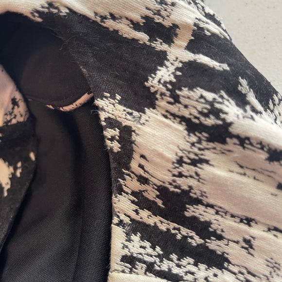 Lo’ Fassi black and white zigzag and paisley/diamond print dress 11/34 - Picture 6 of 8